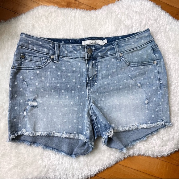 torrid Pants - Torrid sexy summer shorts Polka Dot Blue & White Denim Raw Hem Women's size 10